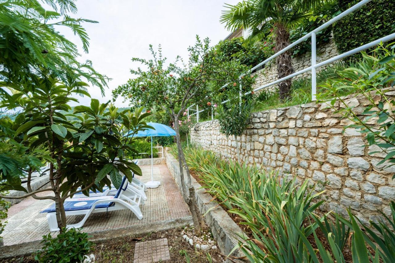 Apartments Mandica Rabac Buitenkant foto