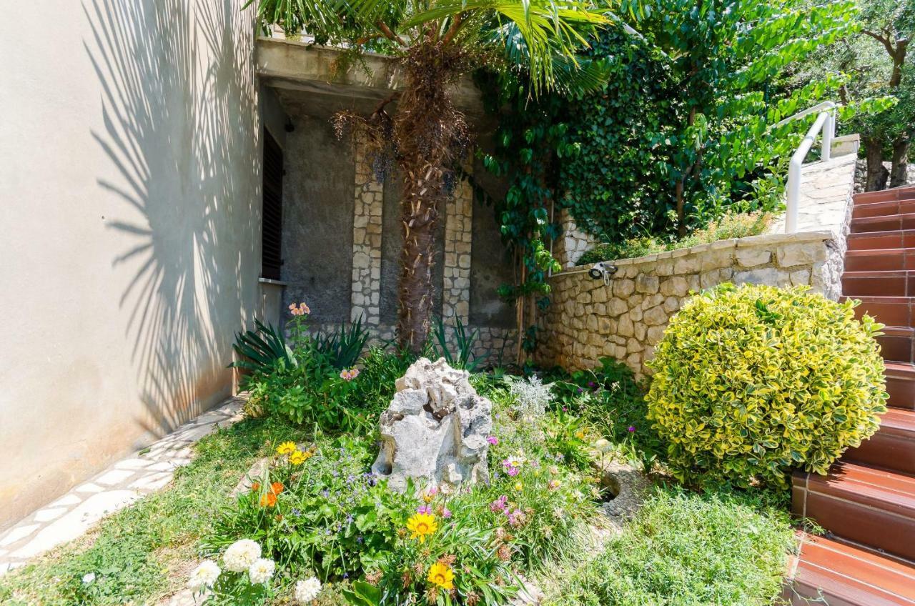 Apartments Mandica Rabac Buitenkant foto